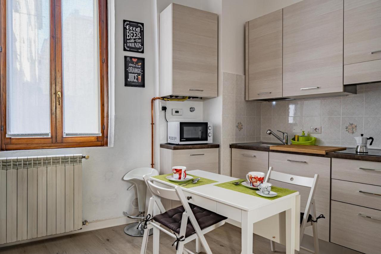 Milano, La Casetta Di Beatrice - By Host4U Екстериор снимка